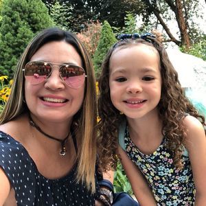 Meet your Posher, Carolina